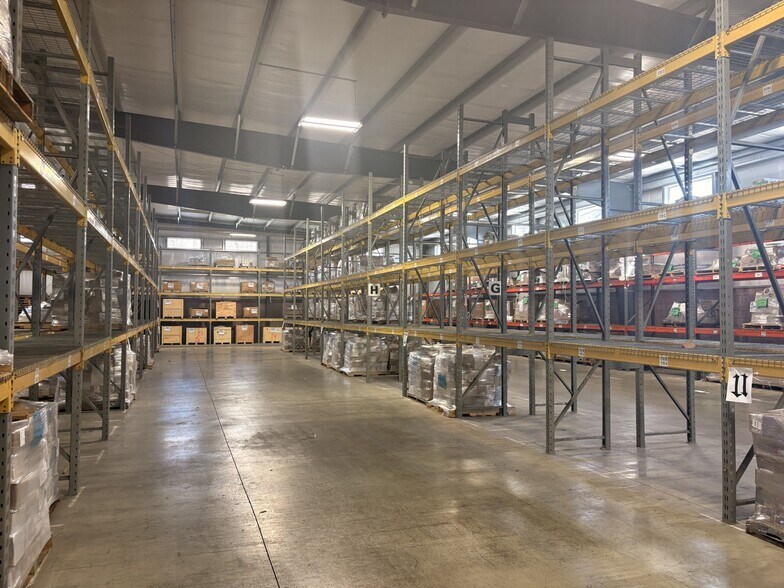 More Photos Of 22555 Ascoa Ct, Strongsville Warehouse For Lease