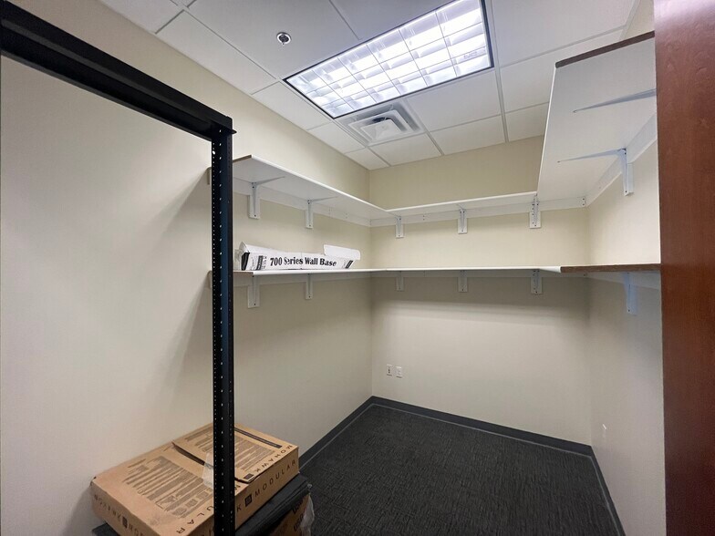 More Photos Of 8350 E Raintree Dr, Scottsdale Office For Lease