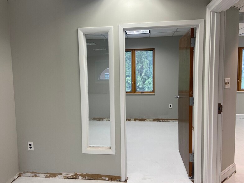 More Photos Of 243 Church St, Vienna Medical For Lease