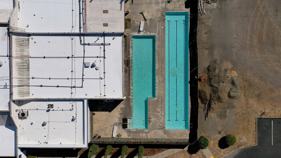 More Photos Of 1026 Skyway, Chico Health Club For Sale