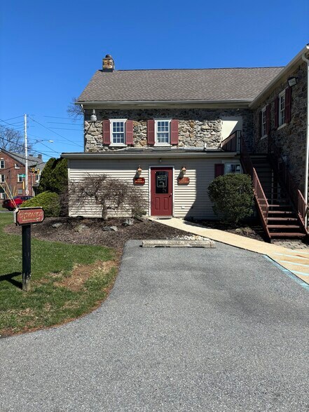 More Photos Of 5386 Chestnut St, Emmaus Storefront Retail Office For Lease