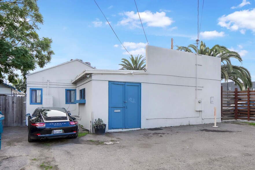More Photos Of 124 Broadway, Costa Mesa Medical For Sale