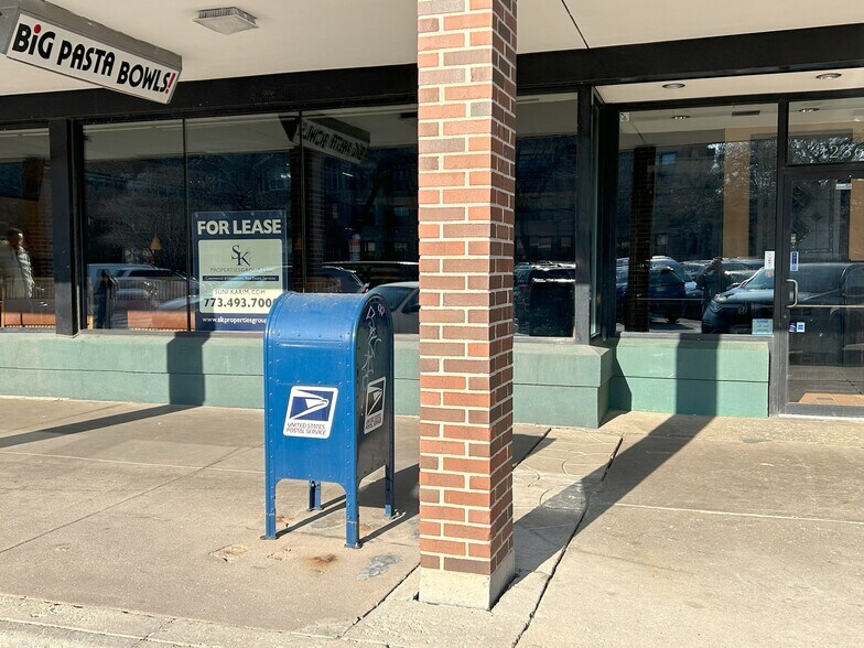More Photos Of 1200-1310 E 53rd St, Chicago Storefront For Lease