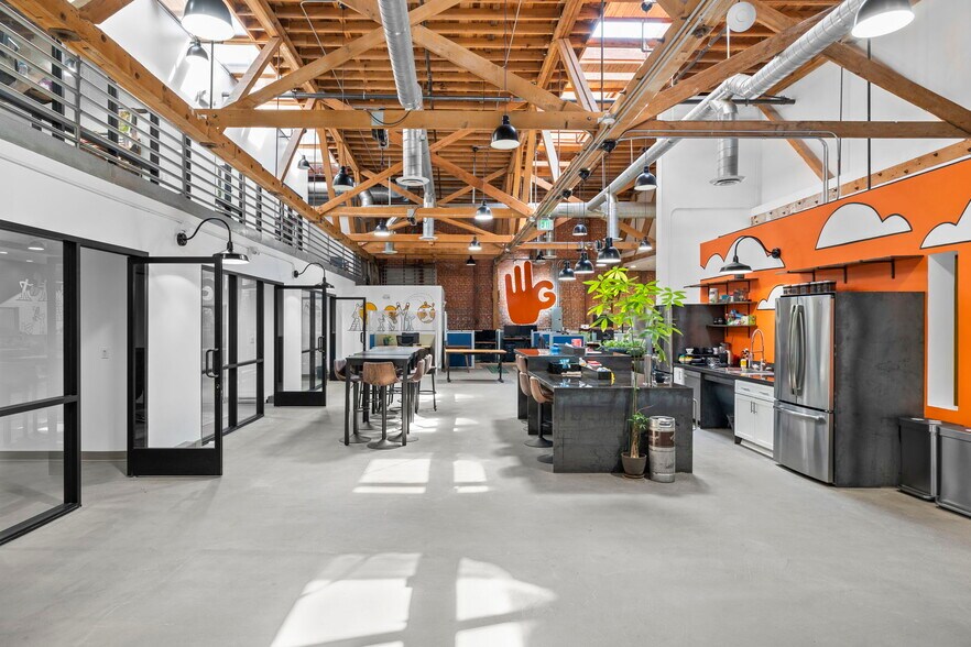 More Photos Of 419 E Main St, Ventura Restaurant For Sale