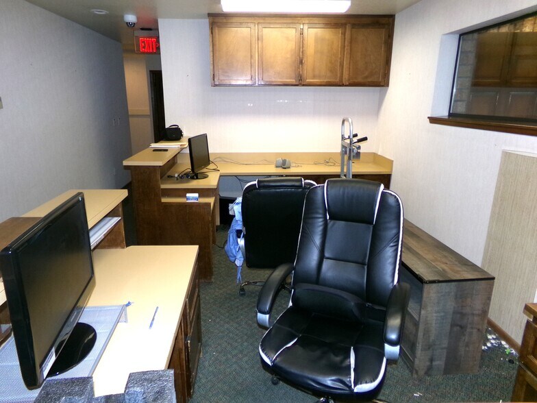 More Photos Of 602 E Caroline St, Carson City Medical For Sale