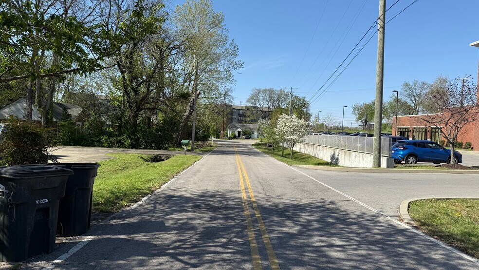 More Photos Of 2689 Fessey Ct, Nashville Office For Sale