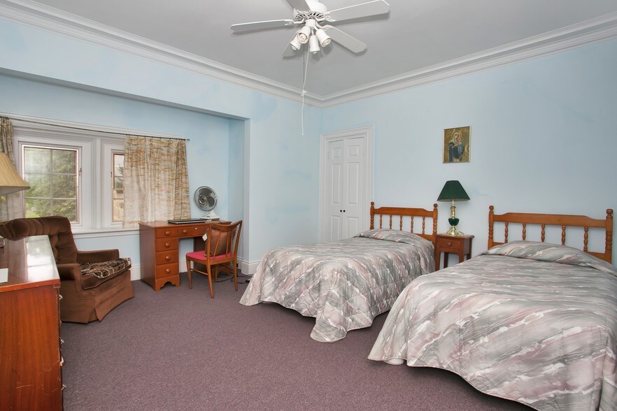 More Photos Of 150 Sister Servants Ln, Sloatsburg Lodge Meeting Hall For Sale