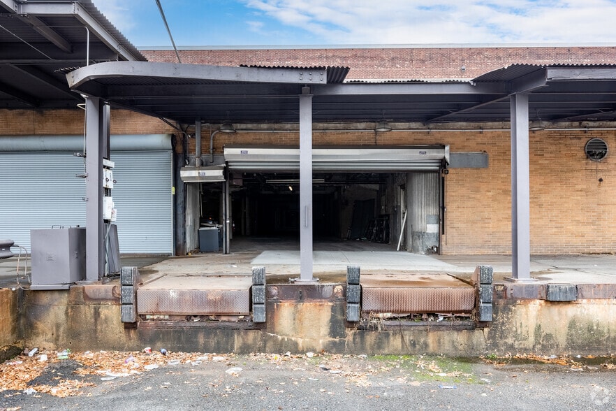 More Photos Of 1 Passaic St, Wood-Ridge Manufacturing For Lease