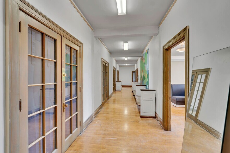 More Photos Of 187 Southside Pky, Buffalo Office For Lease
