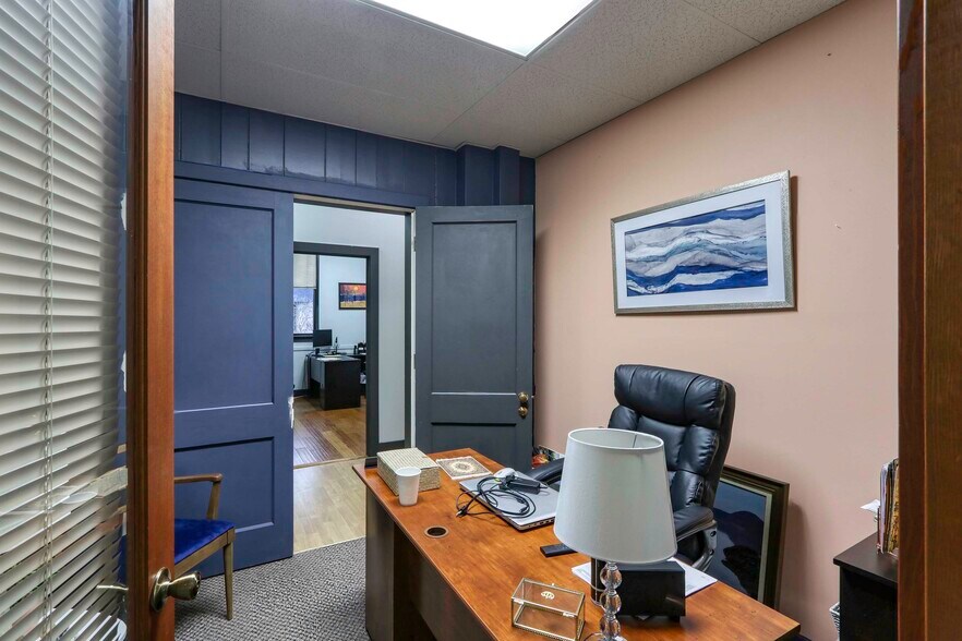 More Photos Of 316 N 2nd Ave, Sandpoint Office For Lease