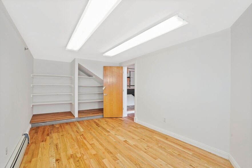 More Photos Of 700 Pacific St, Brooklyn Apartments For Lease