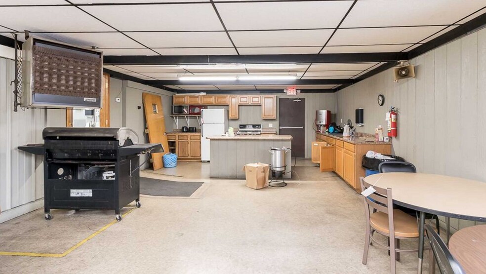 More Photos Of 8630 Storey Rd, Belding Industrial For Sale