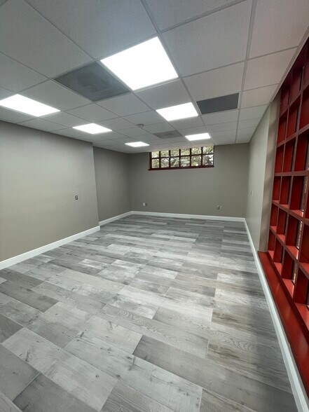 More Photos Of 2715 W Virginia Ave, Tampa Medical For Lease