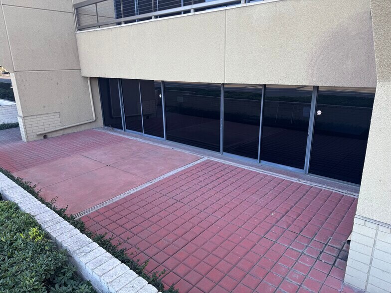 More Photos Of 17701 Cowan, Irvine Office For Sale