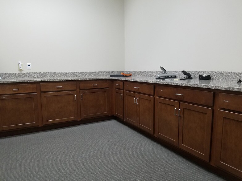 More Photos Of 3525 Whitehall Park Dr, Charlotte Office For Lease