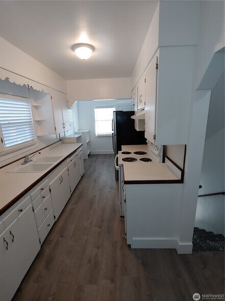 More Photos Of 1700 California Ave S, Long Beach Apartments For Sale