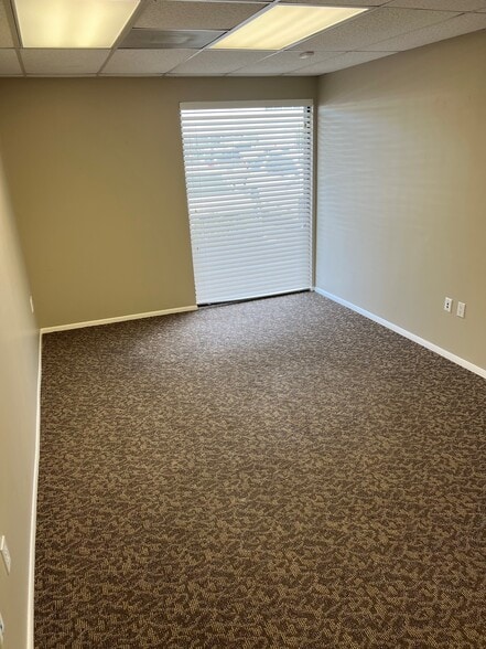 More Photos Of 6315 Presidential Ct, Fort Myers Office For Lease