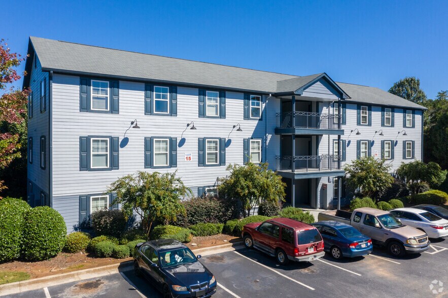 Primary Photo Of 102 University Dr, Carrollton Apartments For Sale