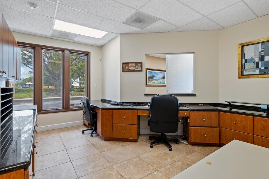 More Photos Of 15055 SW 122nd Ave, Miami Office For Sale