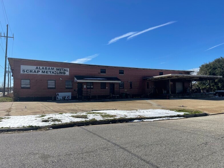 Primary Photo Of 701 N Joachim St, Mobile Warehouse For Sale
