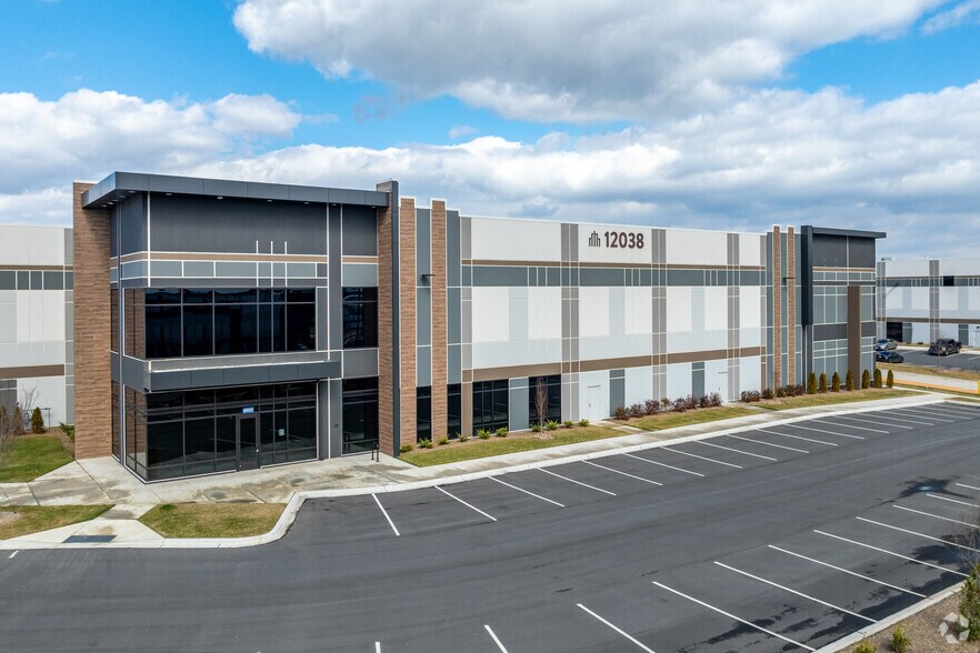 More Photos Of 12032 Carolina Logistics Dr, Pineville Unknown For Lease