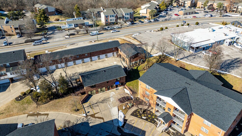 More Photos Of 2327 Anderson Rd, Crescent Springs Office For Lease