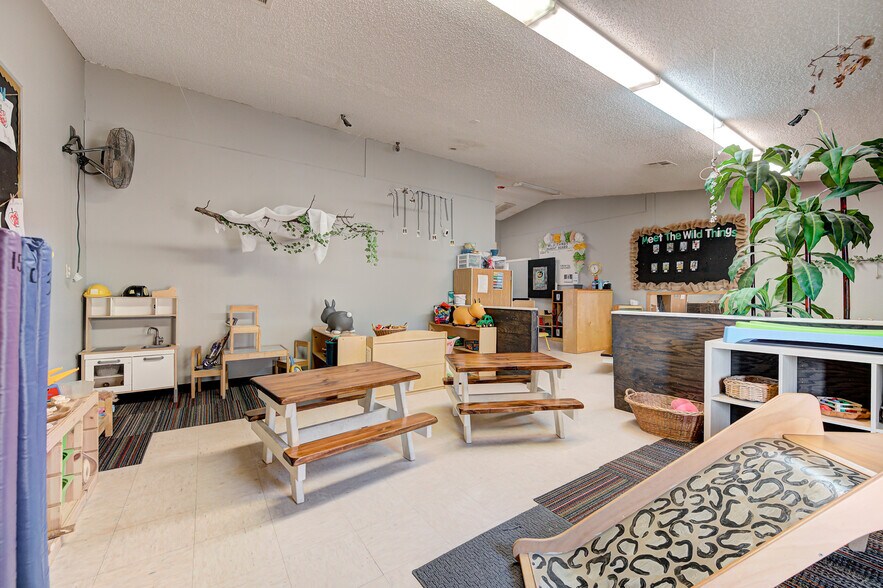More Photos Of 11801 Southwood Dr, Oklahoma City Daycare Center For Sale
