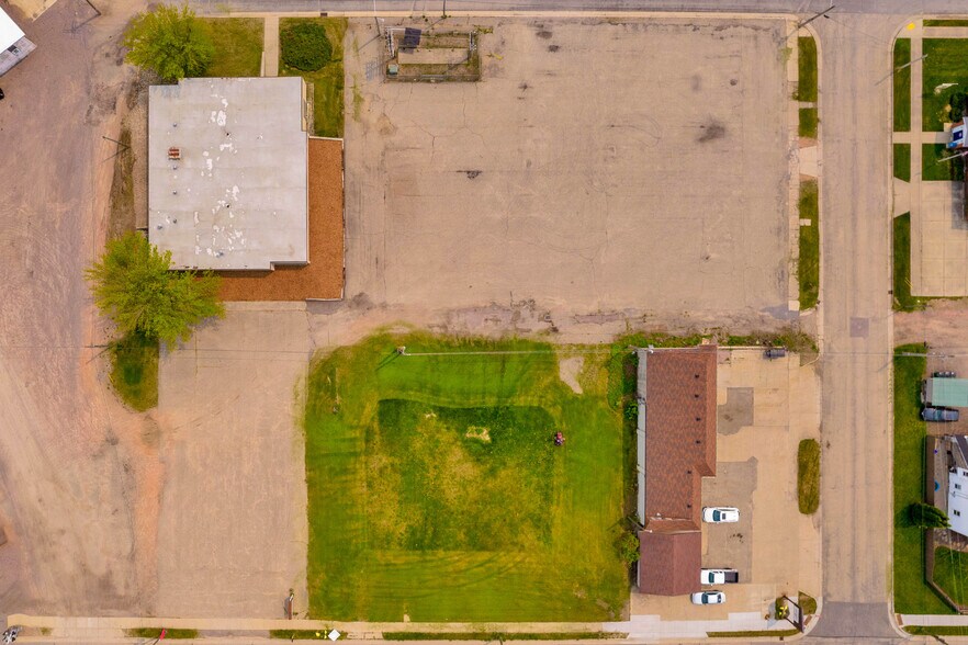 More Photos Of 1431 N 2nd St, Wisconsin Rapids Office For Sale