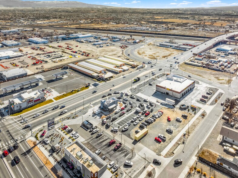 More Photos Of 498 Sparn St, Grand Junction Fast Food For Sale