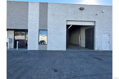 More Photos Of 8010 Wheatland Ave, Sun Valley Manufacturing For Sale