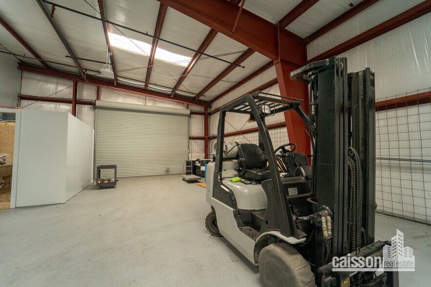 More Photos Of 11618 Nacogdoches Rd, San Antonio Warehouse For Lease