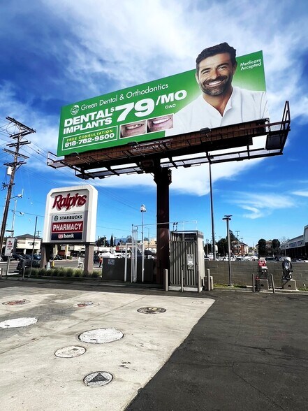 More Photos Of 5560 Van Nuys Blvd, Sherman Oaks Service Station For Sale