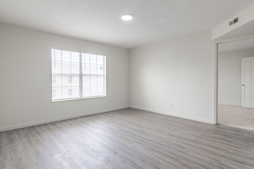 More Photos Of 703 Blue Sky Dr, Maryville Apartments For Sale