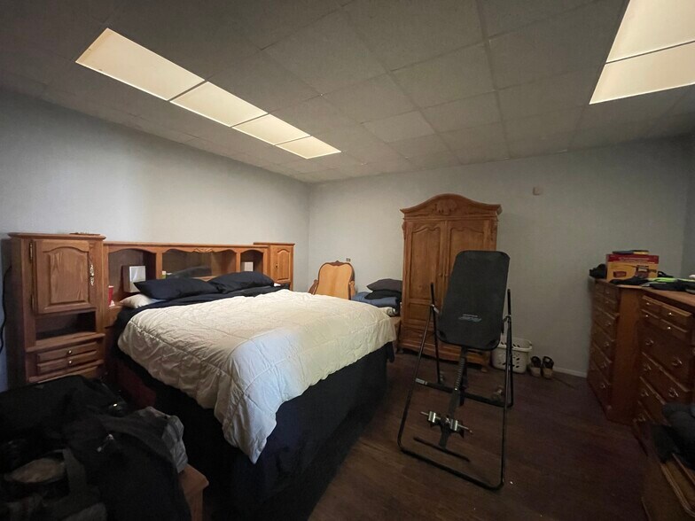 More Photos Of 712 W California Ave, Ridgecrest Warehouse For Sale