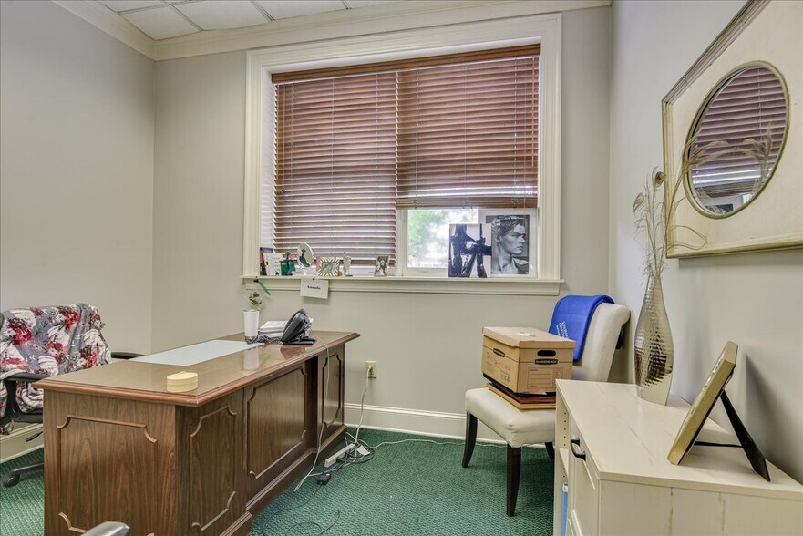 More Photos Of 624 Ellis St, Augusta Office For Sale