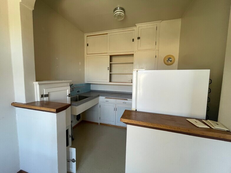 More Photos Of 1418 Central Ave, Alameda Apartments For Sale