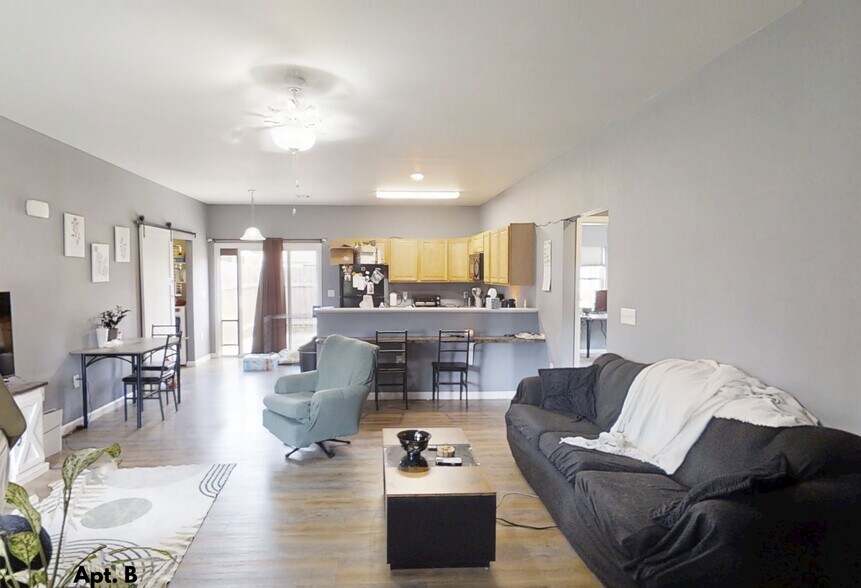 More Photos Of , Kinsley Multifamily For Sale