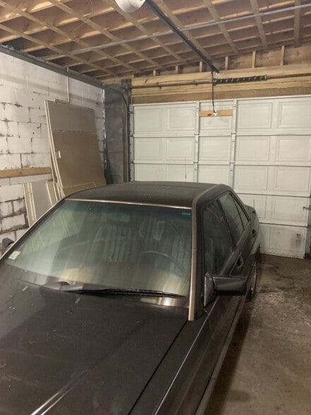 More Photos Of 99 Spring St, Fairhaven Auto Repair For Sale