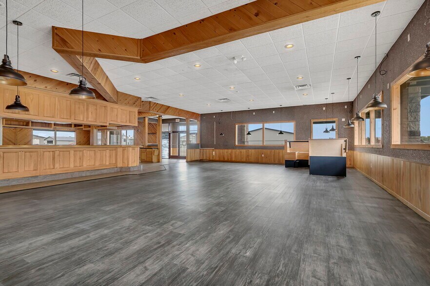 More Photos Of 14860 165th Ave, Becker Restaurant For Sale