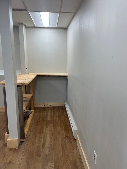 More Photos Of 1 E Main St, Thurmont Storefront Retail Office For Lease