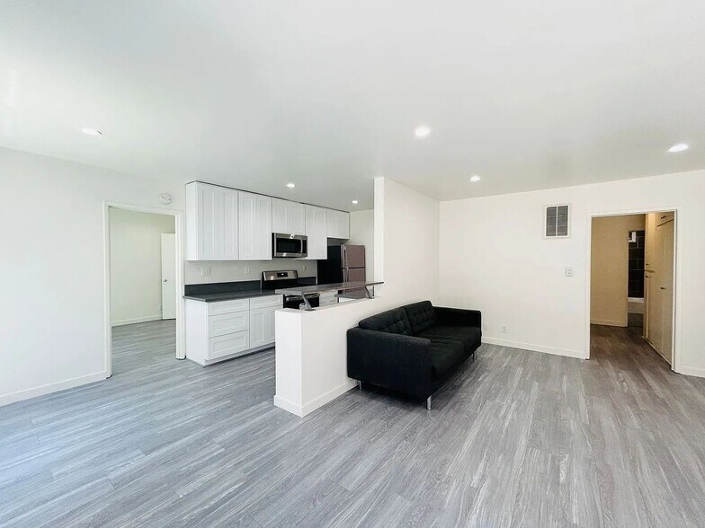 More Photos Of 2023 Preuss Rd, Los Angeles Apartments For Sale
