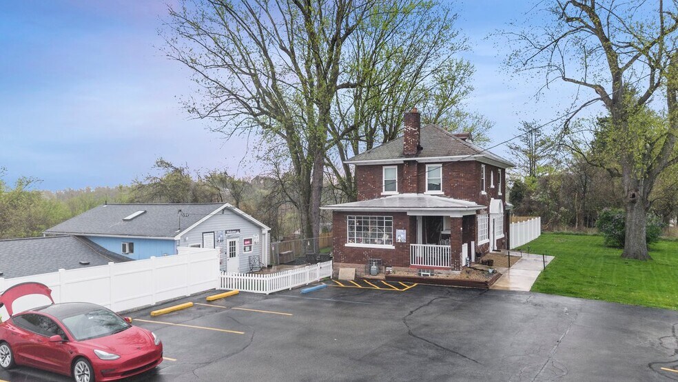 More Photos Of 14139 US Route 30, Irwin Freestanding For Sale