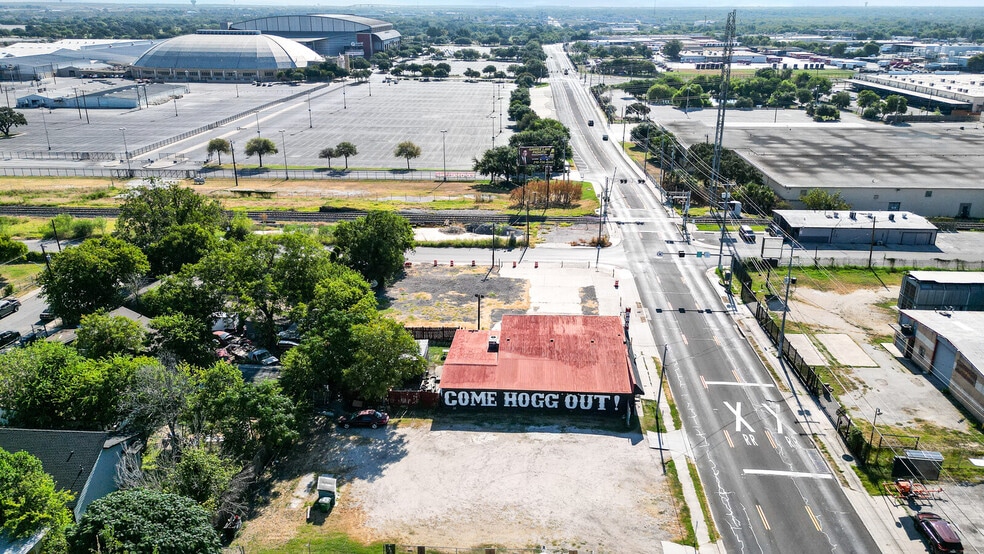 More Photos Of 2931 E Houston St, San Antonio Land For Sale