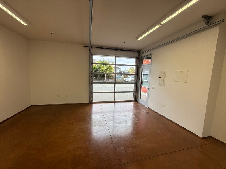 More Photos Of 1331 7th St, Berkeley Loft Creative Space For Sale