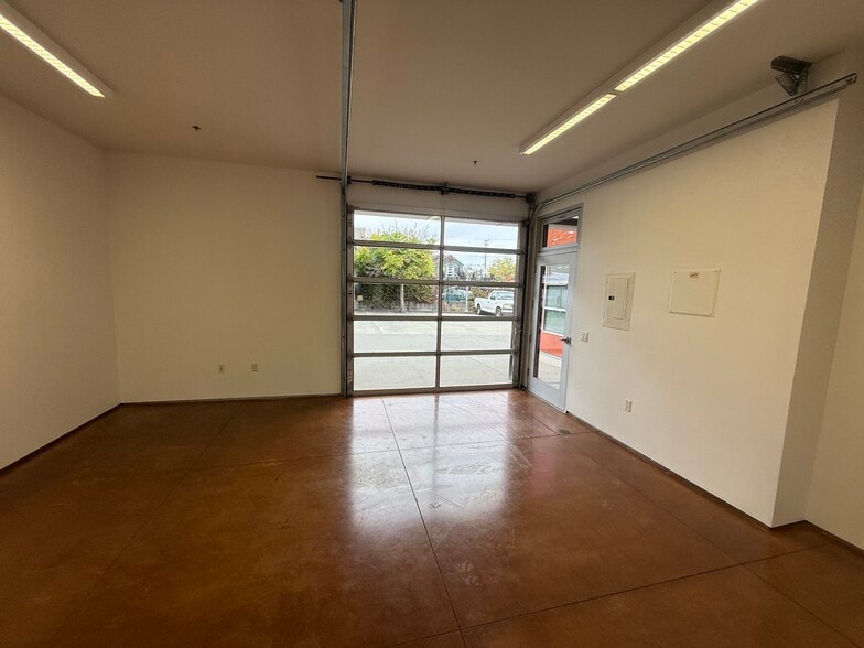 More Photos Of 1331 7th St, Berkeley Loft Creative Space For Sale