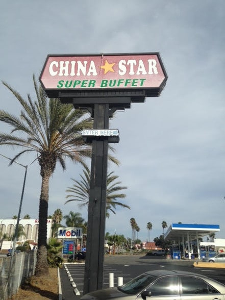 More Photos Of 1401 Mission Ave, Oceanside Restaurant For Lease