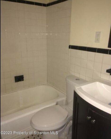 More Photos Of 68-70 W South St, Wilkes-Barre Apartments For Sale