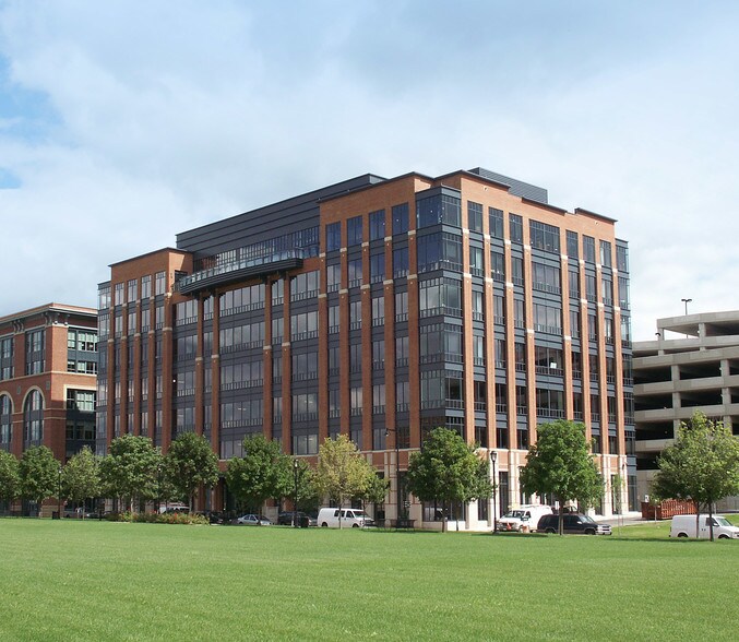 More Photos Of 250 West St, Columbus Office For Lease