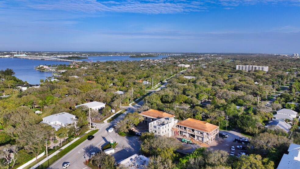 More Photos Of 916 Turtle Cove Ln, Vero Beach Office For Lease