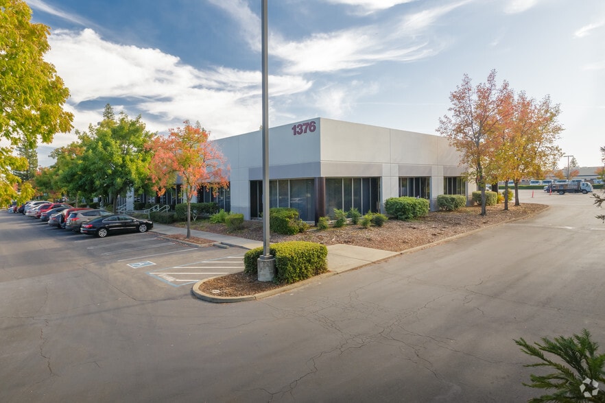 More Photos Of 1376 Lead Hill Blvd, Roseville Flex For Lease